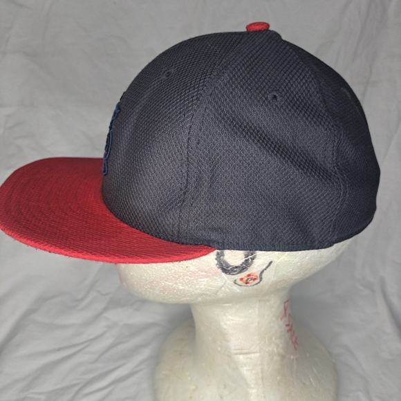 St.Louis Cardinals Cap Size 7-1/8 Fitted Authentic Collection MLB Baseball - Picture 2 of 7